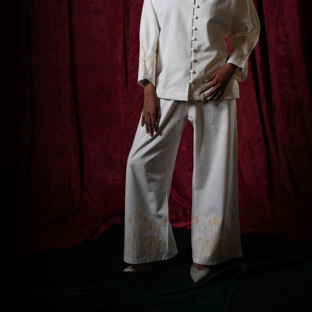 Lotus pants in White